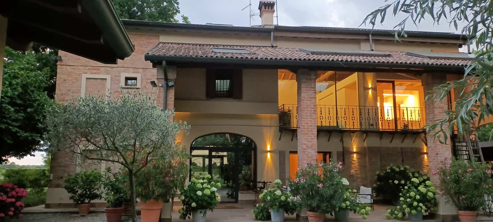 Ampio appartamento in bifamiliare circondato dal verde – Solo referenziati